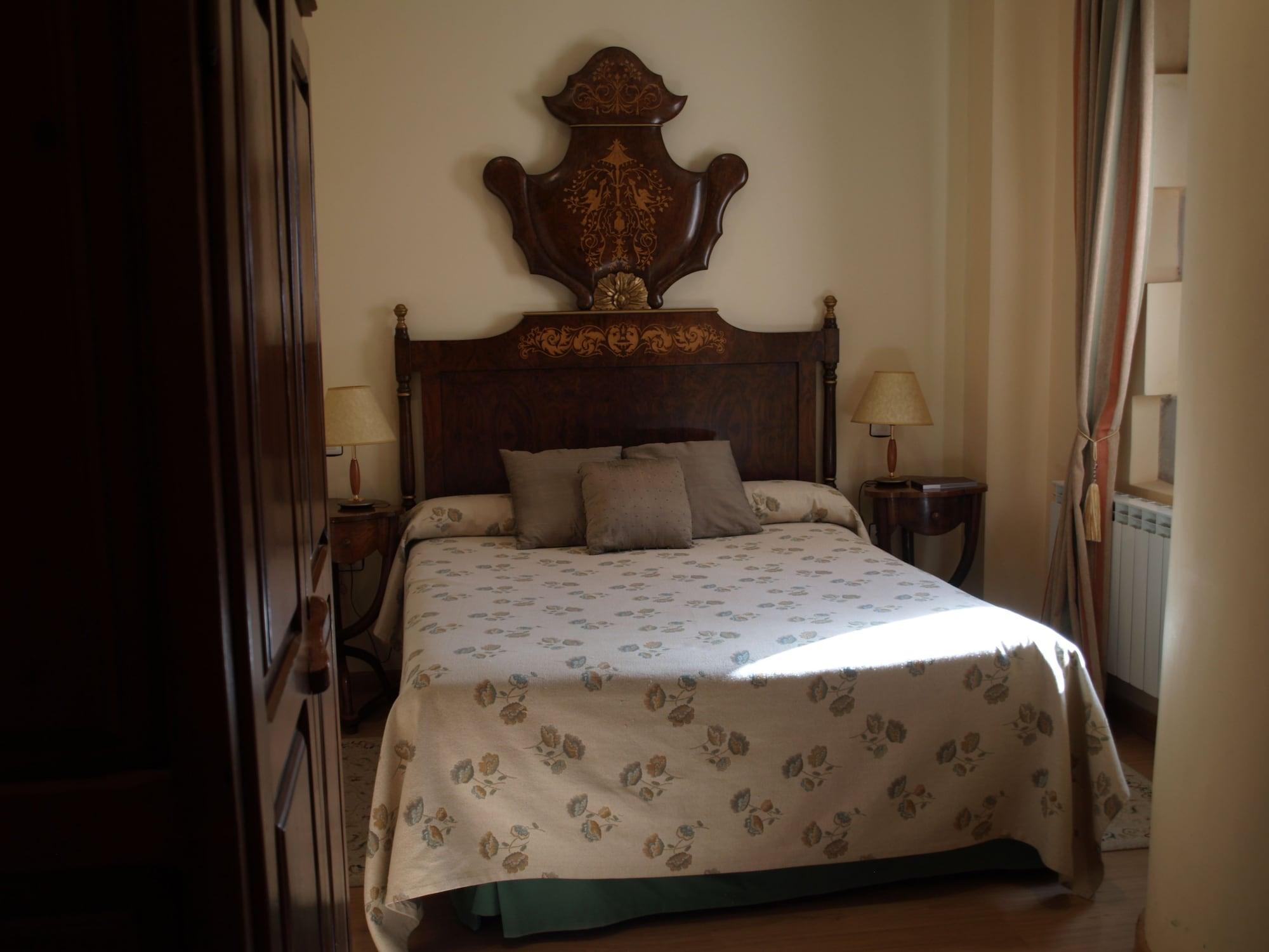 Residencia Real Del Castillo De Curiel Curiel de Duero Екстериор снимка