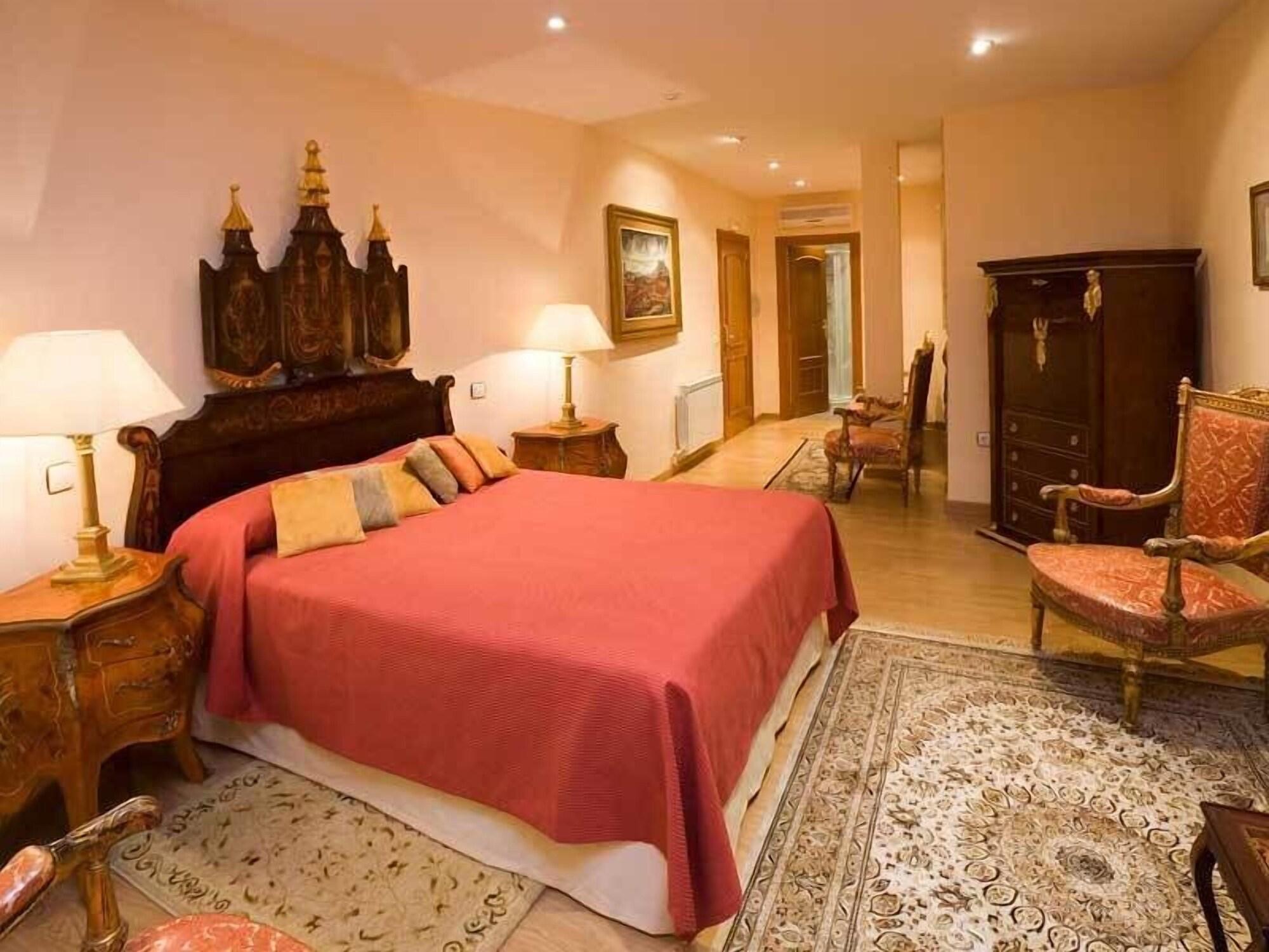 Residencia Real Del Castillo De Curiel Curiel de Duero Екстериор снимка
