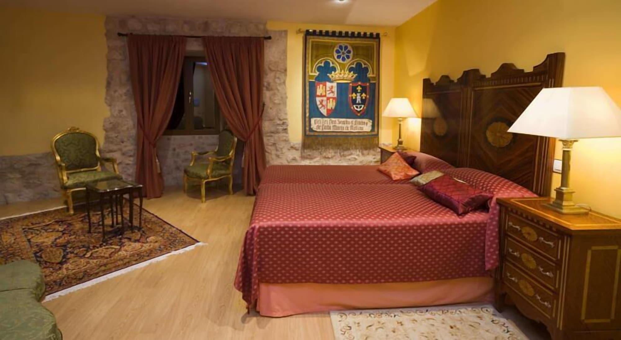 Residencia Real Del Castillo De Curiel Curiel de Duero Екстериор снимка