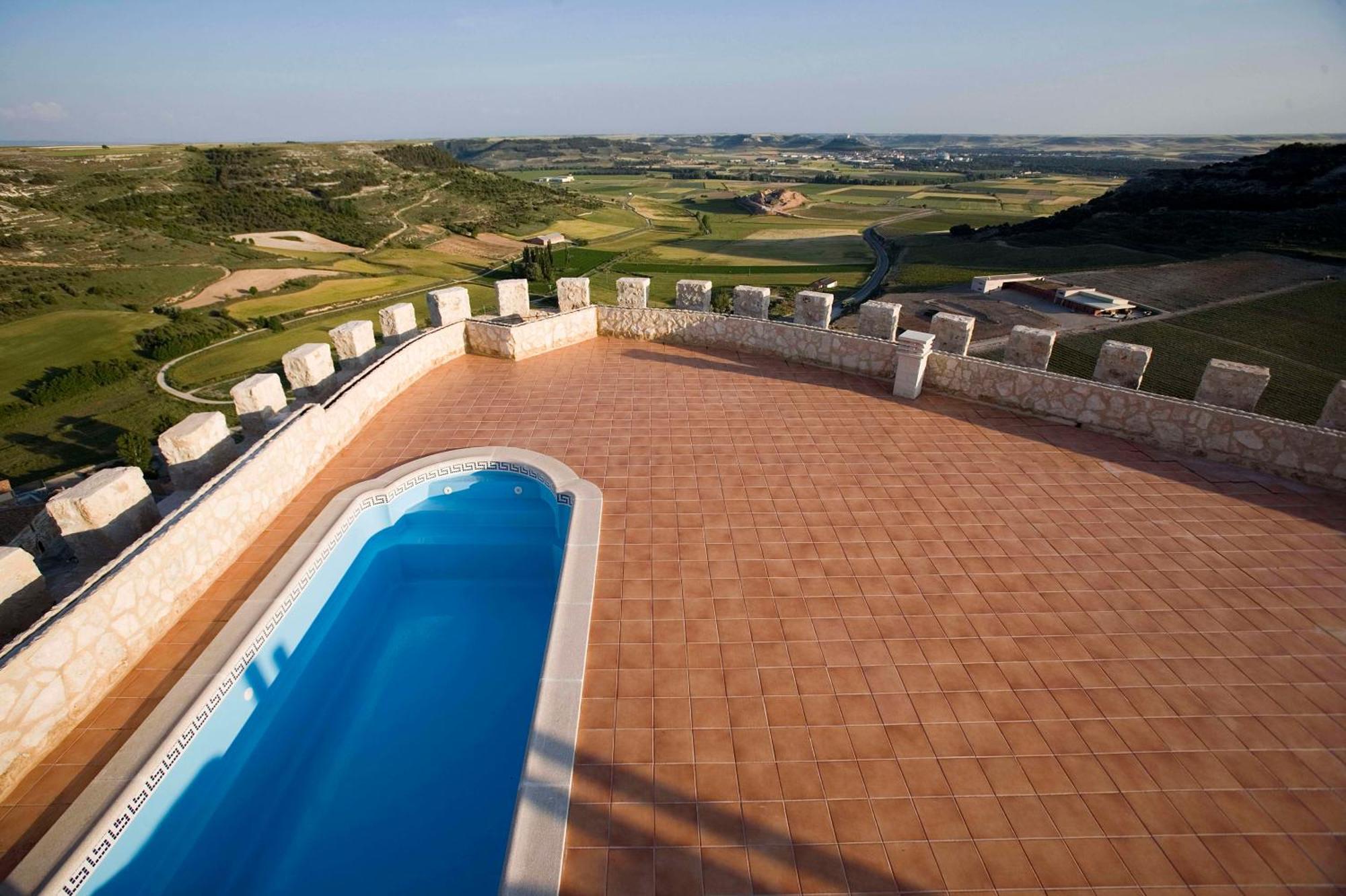 Residencia Real Del Castillo De Curiel Curiel de Duero Екстериор снимка